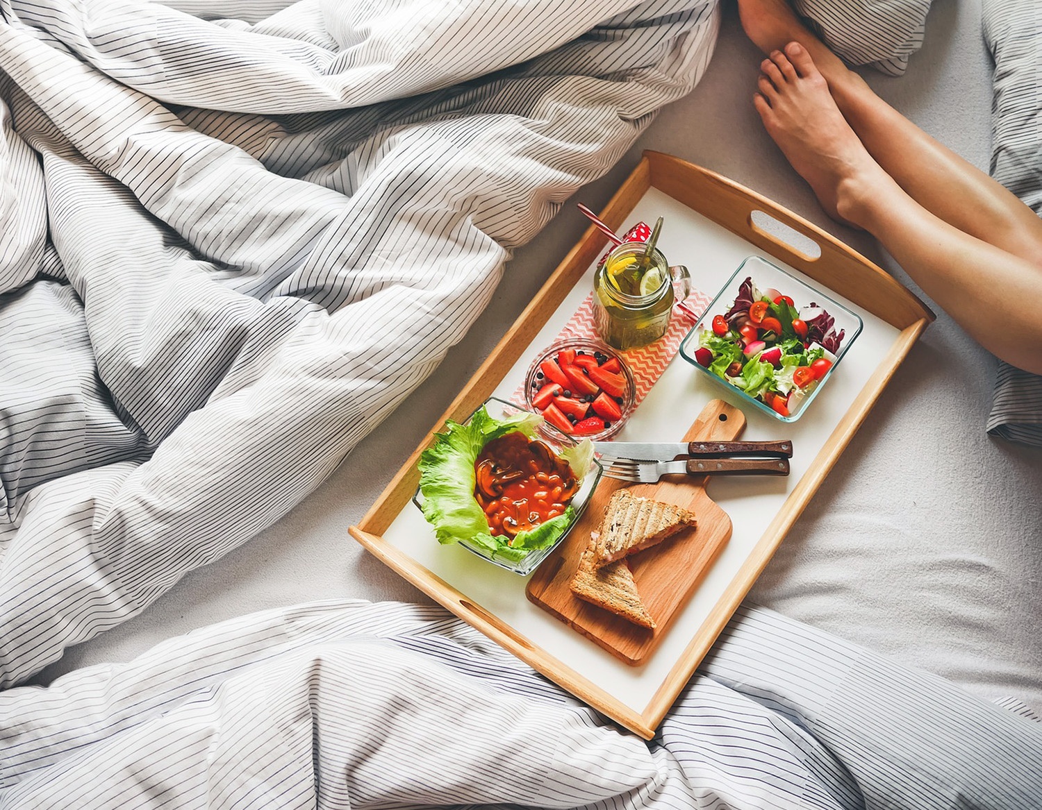 hotel amenities in-room service